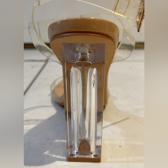 Fashion Nova Nude Heels - Picture 2 of 4